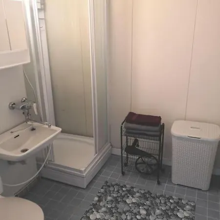 Valoisa & Tilava 3.krs Kaksio, Lasitettu Parveke